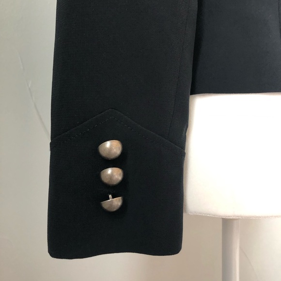 TAHARI Pant suit- 2 Pieces - Picture 4 of 7